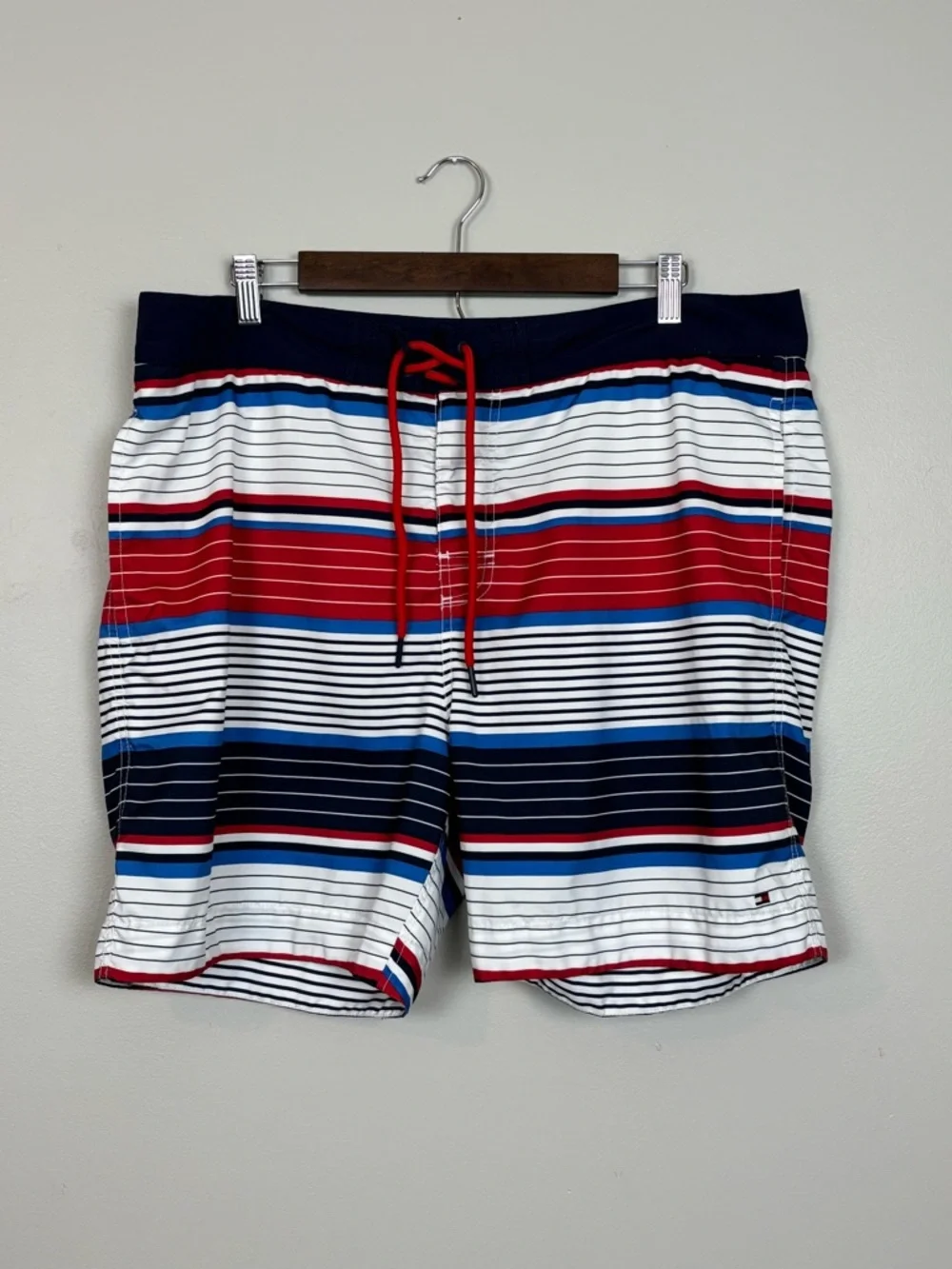 Tommy Hilfiger Swim Trunks Mens XL Red White Blue Striped‎ Patriotic Mesh Lined